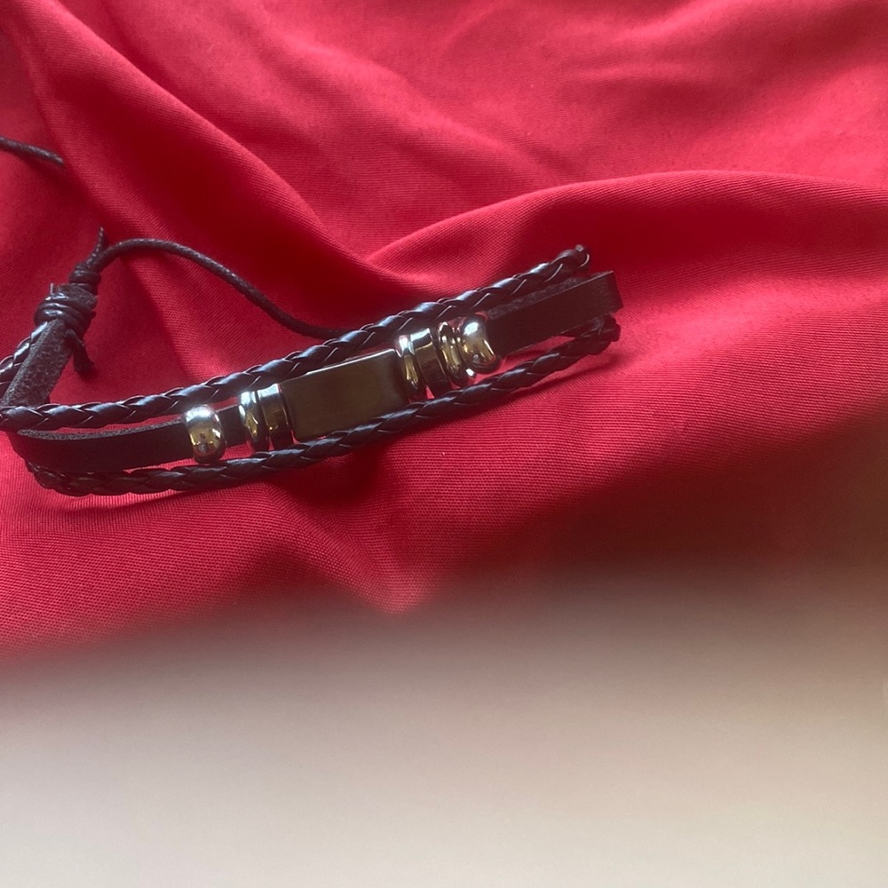 Bracelet